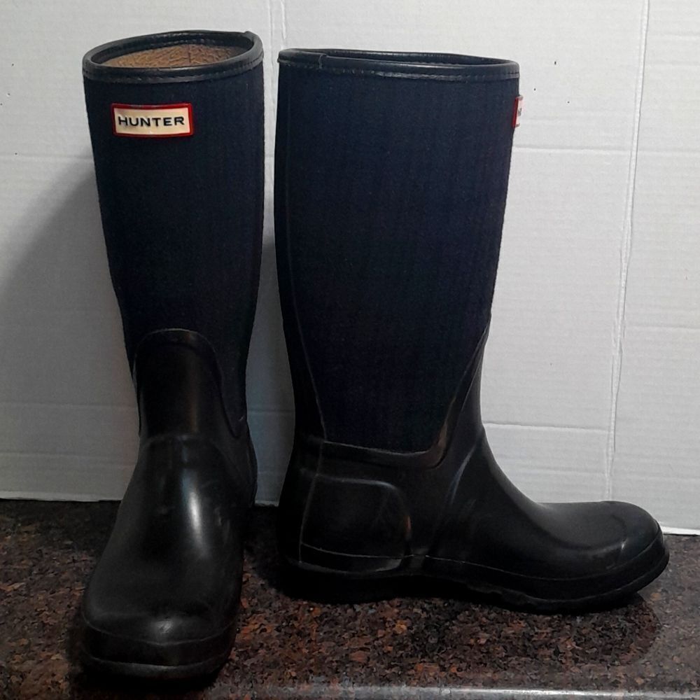 Hunter Arlen Boot Size 7 (W) (38)....Waterproof  Boots  EUC